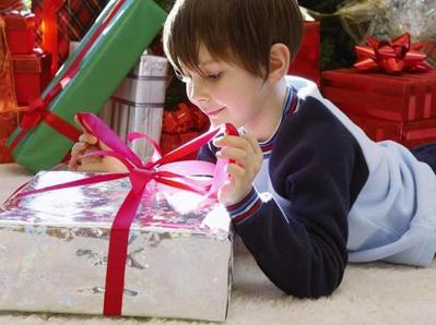 Что подарить мальчику на Новый год?